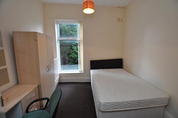 6 Bedroom Maisonette To Rent In Jesmond, Newcastle Upon Tyne, NE2