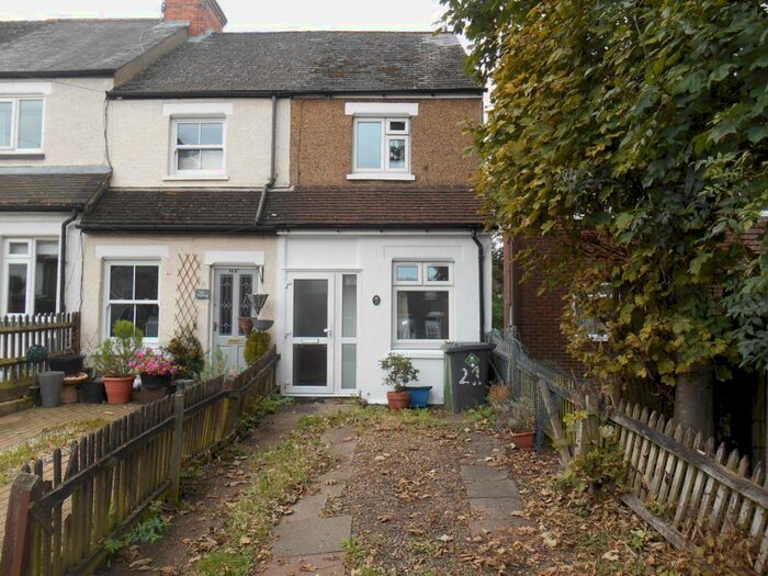 2 Bedroom Property To Rent In Sparrows Herne, Bushey WD23