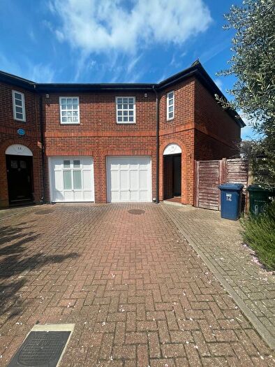 4 Bedroom Terraced House To Rent In Elsinore Gardens, London, NW2