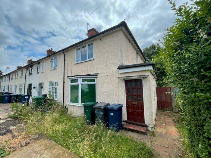 3 Bedroom End Of Terrace House To Rent In Walter Walk, Edgware, HA8