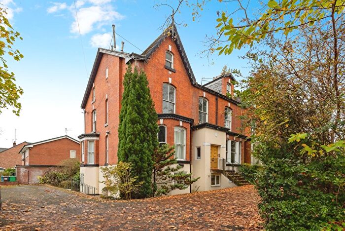 1 Bedroom Flat For Sale In Oak Road, Manchester, Greater Manchester, M20