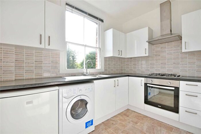 2 Bedroom Flat To Rent In Dartmouth Road, Kilburn, NW2