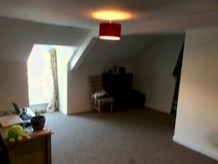 1 Bedroom Flat To Rent In High Street, Watton, IP25