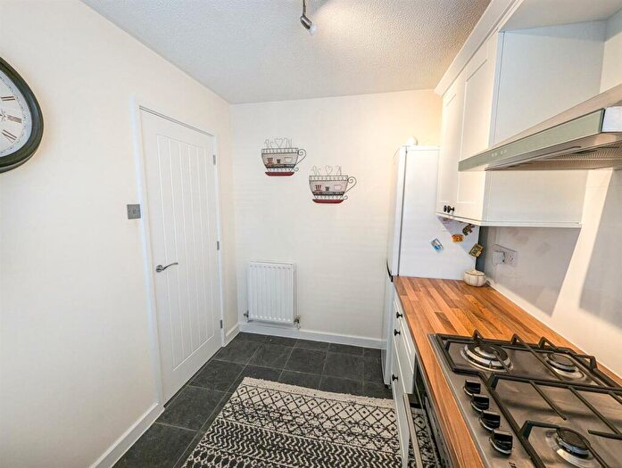 3 Bedroom Detached House For Sale In Barth Close, Great Oakley, Corby, NN18