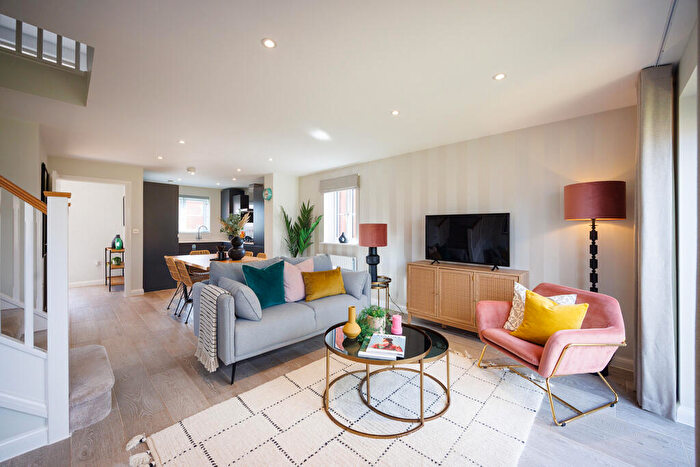 3 Bedroom End Of Terrace House For Sale In Cotterstock Road Oundle, PE8