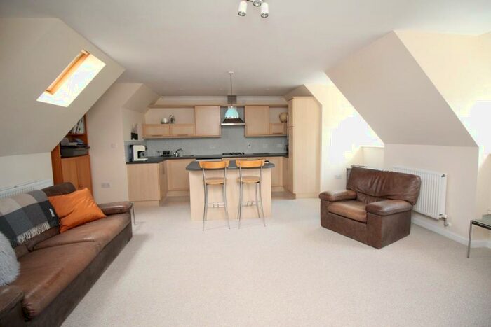 1 Bedroom Apartment To Rent In Vicarage Court, Chapel Street, CM12