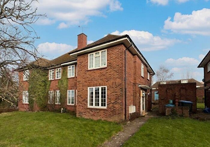 2 Bedroom Flat For Sale In Ground Floor Flat, Lea Gardens, Wembley, Middlesex, HA9