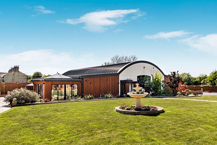 4 Bedroom Barn Conversion For Sale In Orwell Road, Barrington, CB22