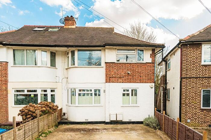 2 Bedroom Flat To Rent In Runnymede, Colliers Wood, London, SW19