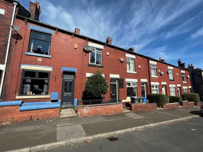 Houses for sale & to rent in SK15 2AL, Market Street, Stalybridge North