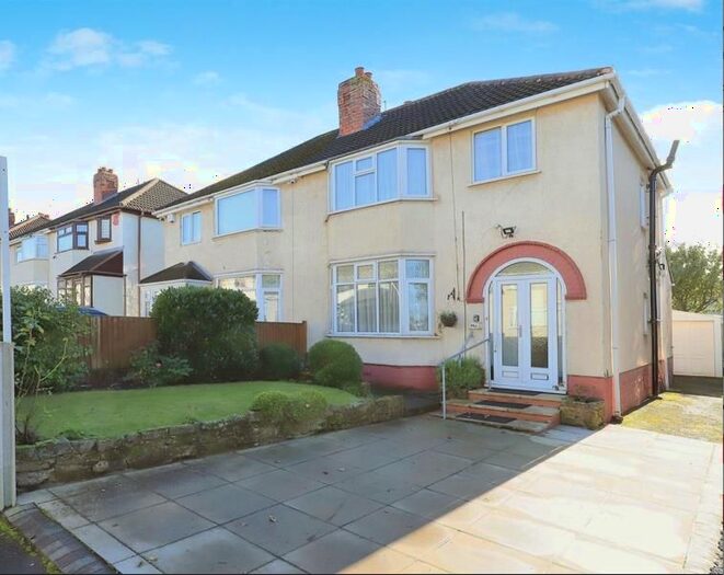 3 Bedroom Property To Rent In Moreton Road, Wolverhampton, WV10