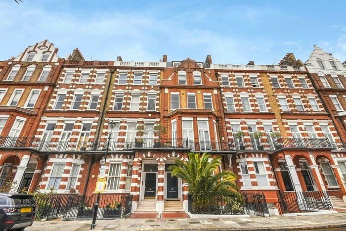 2 Bedroom Flat To Rent In Bramham Gardens, Earls Court, SW5