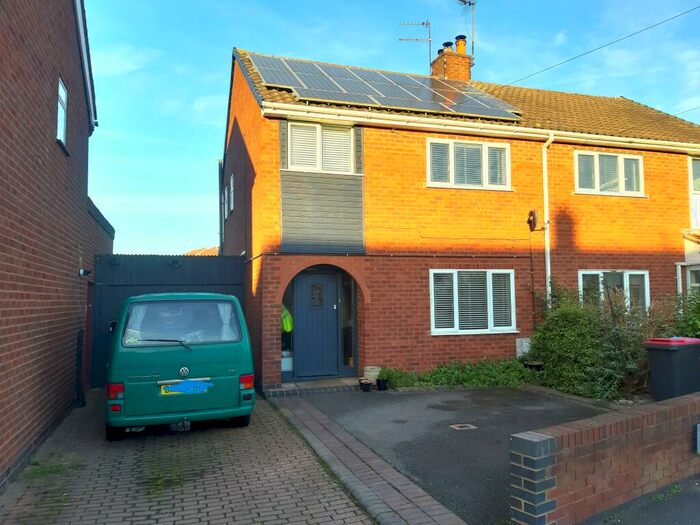 3 Bedroom Semi-Detached House To Rent In Royal Meadow Drive, Atherstone, CV9