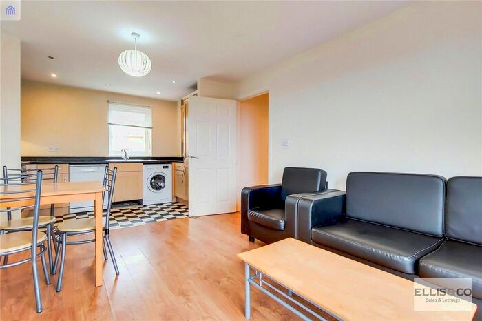 2 Bedroom Flat To Rent In Wellspring Crescent, Wembley, HA9