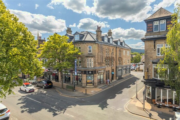 2 Bedroom Flat To Rent In Brook Street, Ilkley, West Yorkshire, LS29