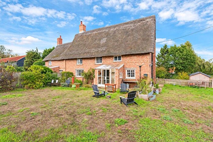 3 Bedroom Semi Detached House For Sale In Rickinghall Superior, Suffolk, IP22