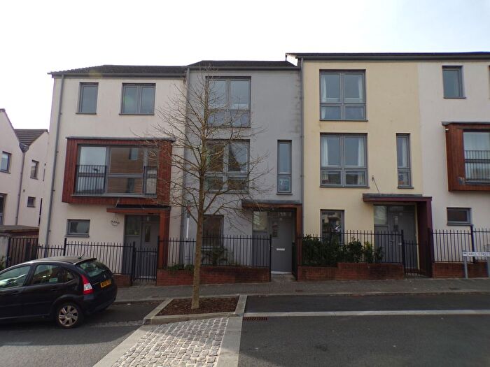 4 Bedroom Property To Rent In Mill Street, Plymouth, PL1