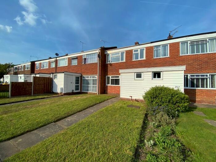 3 Bedroom Terraced House To Rent In Farnborough, GU14