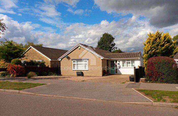 3 Bedroom Detached House For Sale In Holme Drive, Lincoln, LN2