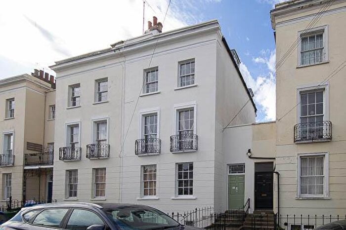 2 Bedroom Apartment To Rent In Montpellier Villas, Cheltenham, GL50