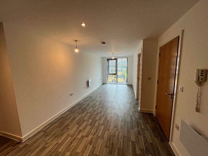 1 Bedroom Apartment To Rent In Stockport Road, Ardwick, Manchester, M13