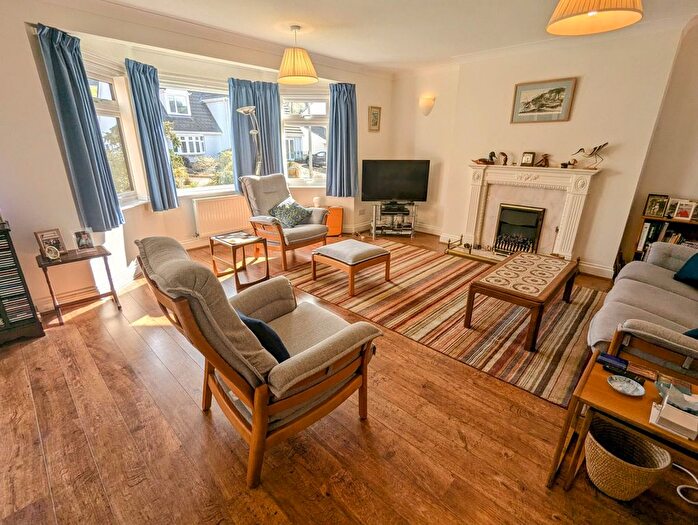 4 Bedroom Detached House For Sale In Bronwydd, Carmarthen, Carmarthenshire., SA33