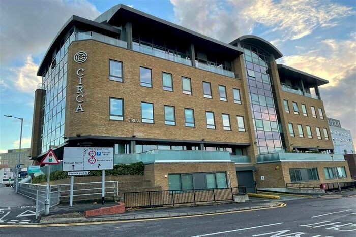 1 Bedroom Flat To Rent In The Ring, Bracknell RG12