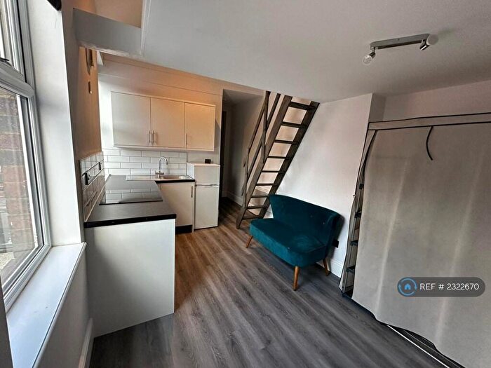 1 Bedroom Flat To Rent In Bolton, Bolton, BL1