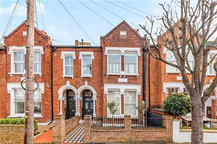 2 Bedroom Flat For Sale In Carminia Road, Balham, SW17