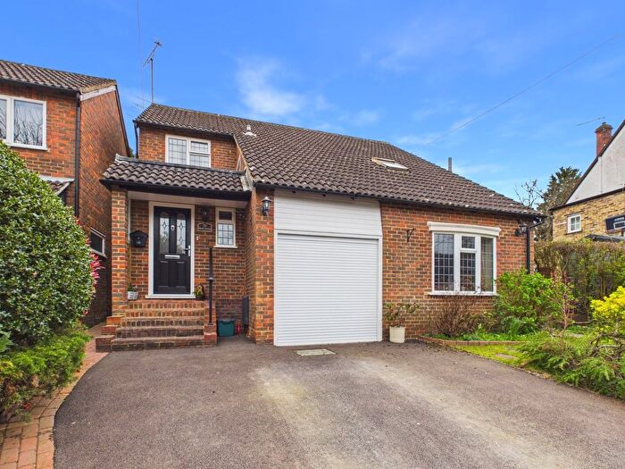 3 Bedroom Detached House For Sale In Cleland Road, Chalfont St. Peter, Gerrards Cross, Buckinghamshire, SL9