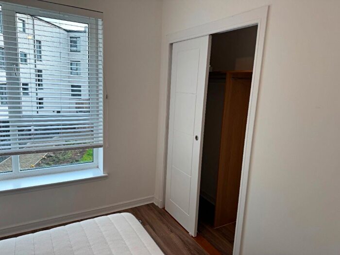 2 Bedroom Flat To Rent In Gaskell Street, Saughton, Edinburgh, EH14