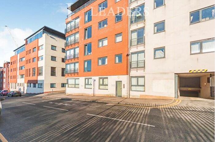 2 Bedroom Apartment To Rent In Kinvara Heights, Cheapside, B12