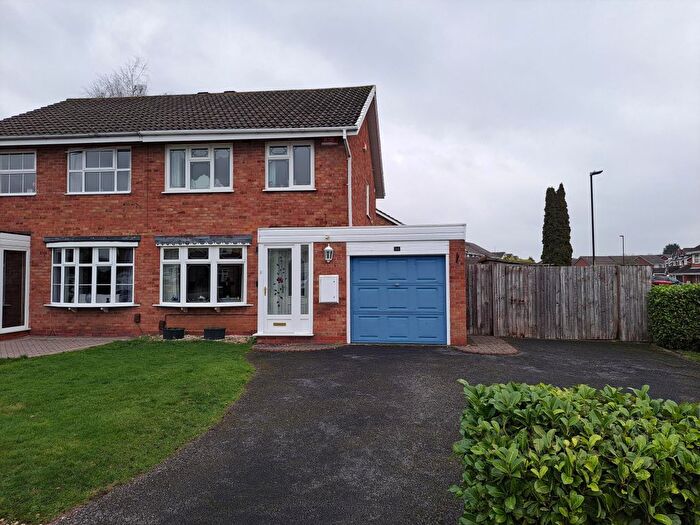 3 Bedroom Semi Detached House For Sale In Oversley Road, Minworth, Sutton Coldfield, B76
