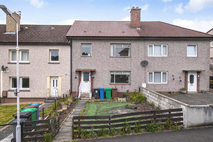 2 Bedroom Terraced House For Sale In Erskine Wynd, Oakley, KY12