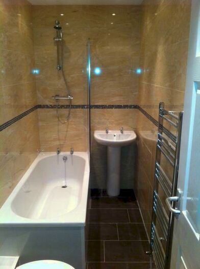 2 Bedroom Apartment To Rent In Helmsley Road, NE2