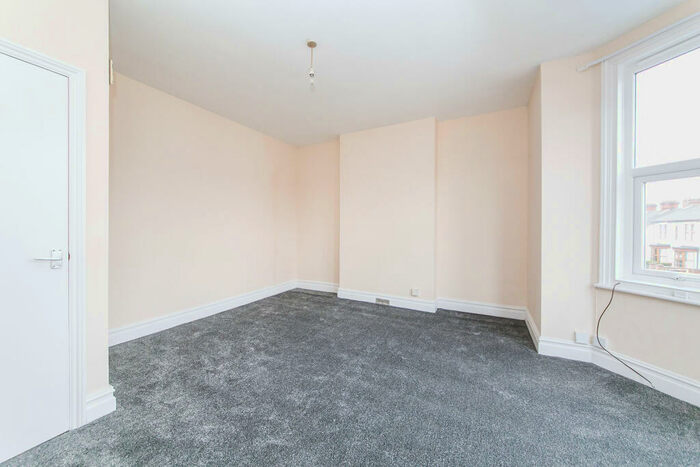 1 Bedroom Apartment To Rent In Brooks Hall Road, Ipswich, IP1
