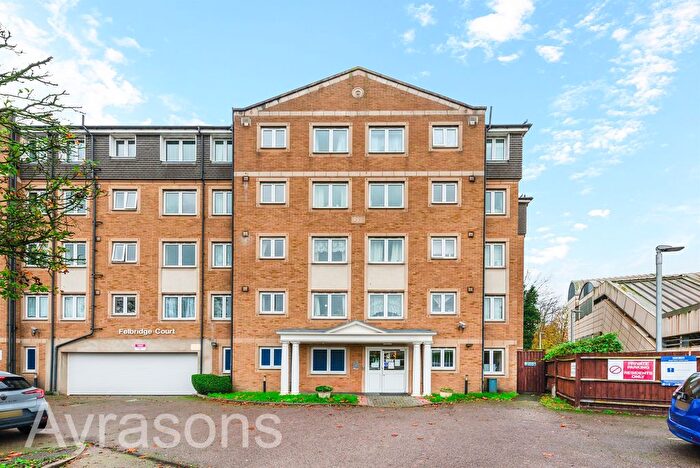 1 Bedroom Flat For Sale In High Street, Feltham, TW13
