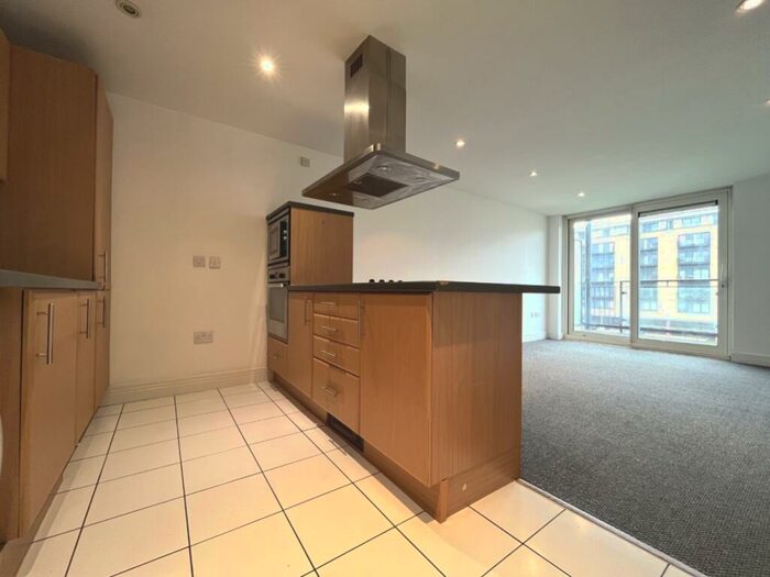 2 Bedroom Flat To Rent In Kilcredaun, Prospect Place, Cardiff Bay, CF11