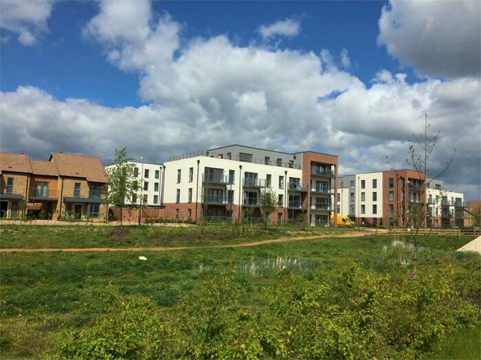 2 Bedroom Apartment To Rent In Acorn Lodge, Pascal Mews, Oakgrove, MK10