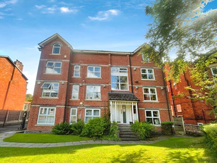 3 Bedroom Flat To Rent In Parsonage Road, Manchester, Greater Manchester, M20