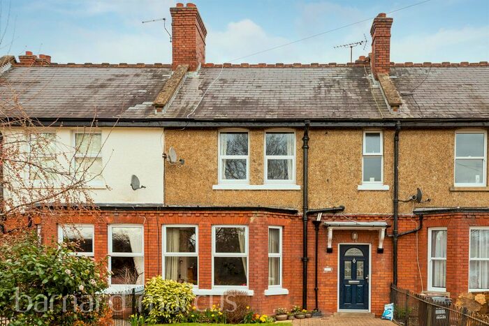 3 Bedroom Terraced House For Sale In Harrow Road, Warlingham, CR6