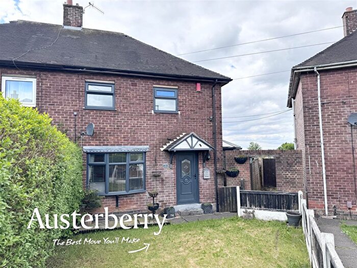 3 Bedroom Semi-Detached House For Sale In Brickfield Place, Sandford Hill, Stoke-On-Trent, ST3