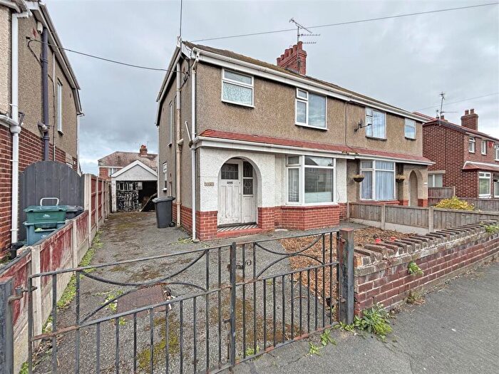 3 Bedroom Semi-Detached House For Sale In Clwyd Avenue, Abergele, Conwy, LL22