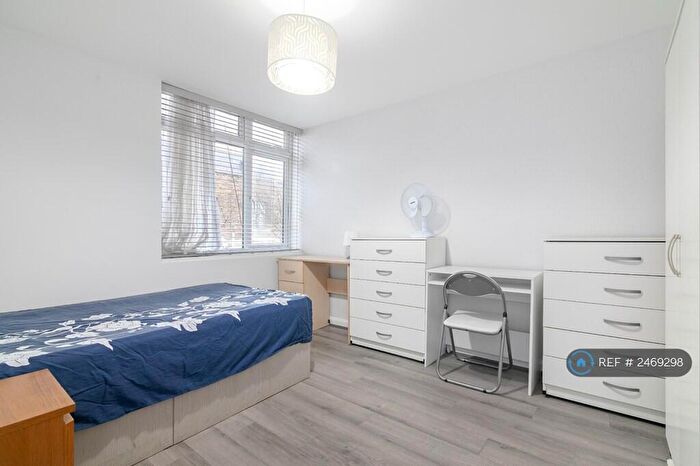 2 Bedroom Flat To Rent In Hornsey Road, London, N19