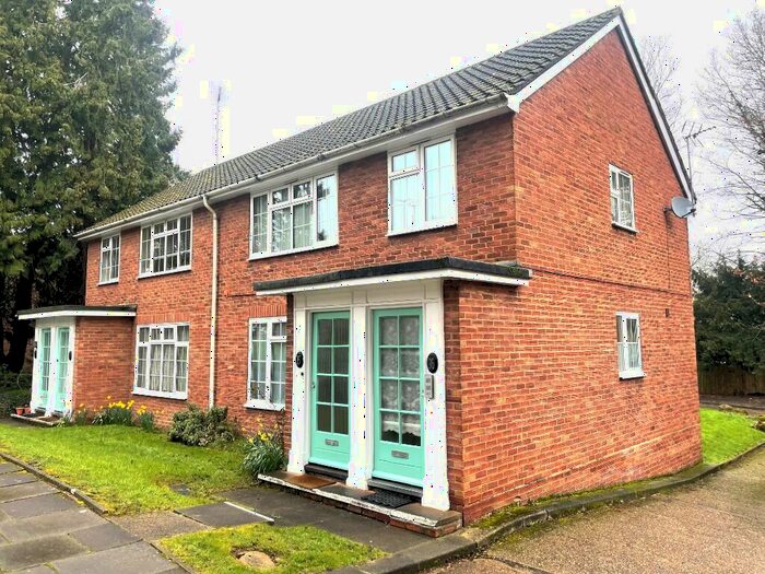 1 Bedroom Flat To Rent In Westminster Court, St. Albans, Hertfordshire, AL1