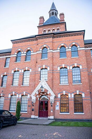 2 Bedroom Flat To Rent In Highcroft Road, Birmingham, B23