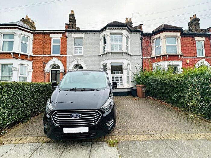 4 Bedroom Terraced House For Sale In Hazelbank Road, Catford, London, SE6