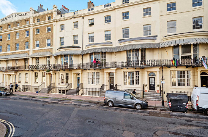 1 Bedroom Flat For Sale In Regency Square, Brighton, East Sussex, BN1