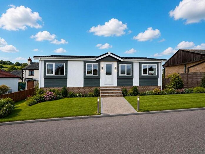 2 Bedroom Park Home For Sale In Coppitts Hill, Yeovil, BA21