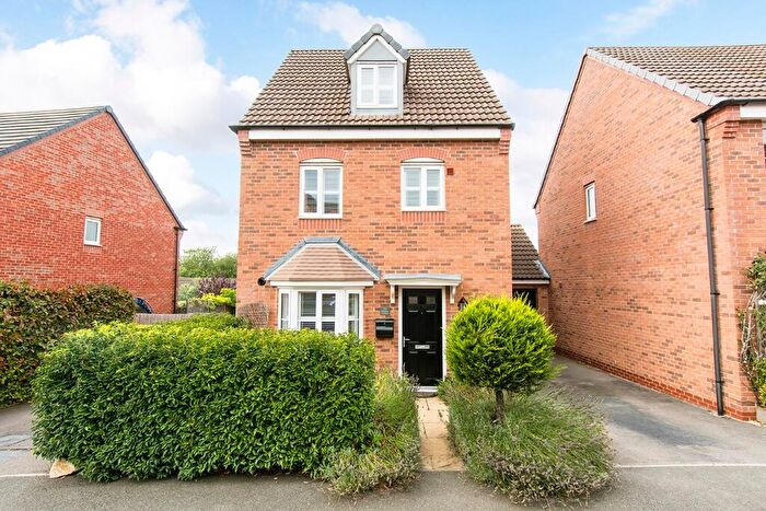 4 Bedroom Detached House For Sale In Moseley Avenue, Market Harborough, Leicestershire, LE16